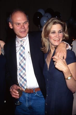 James Carville and Mary Matalin with arms around each other